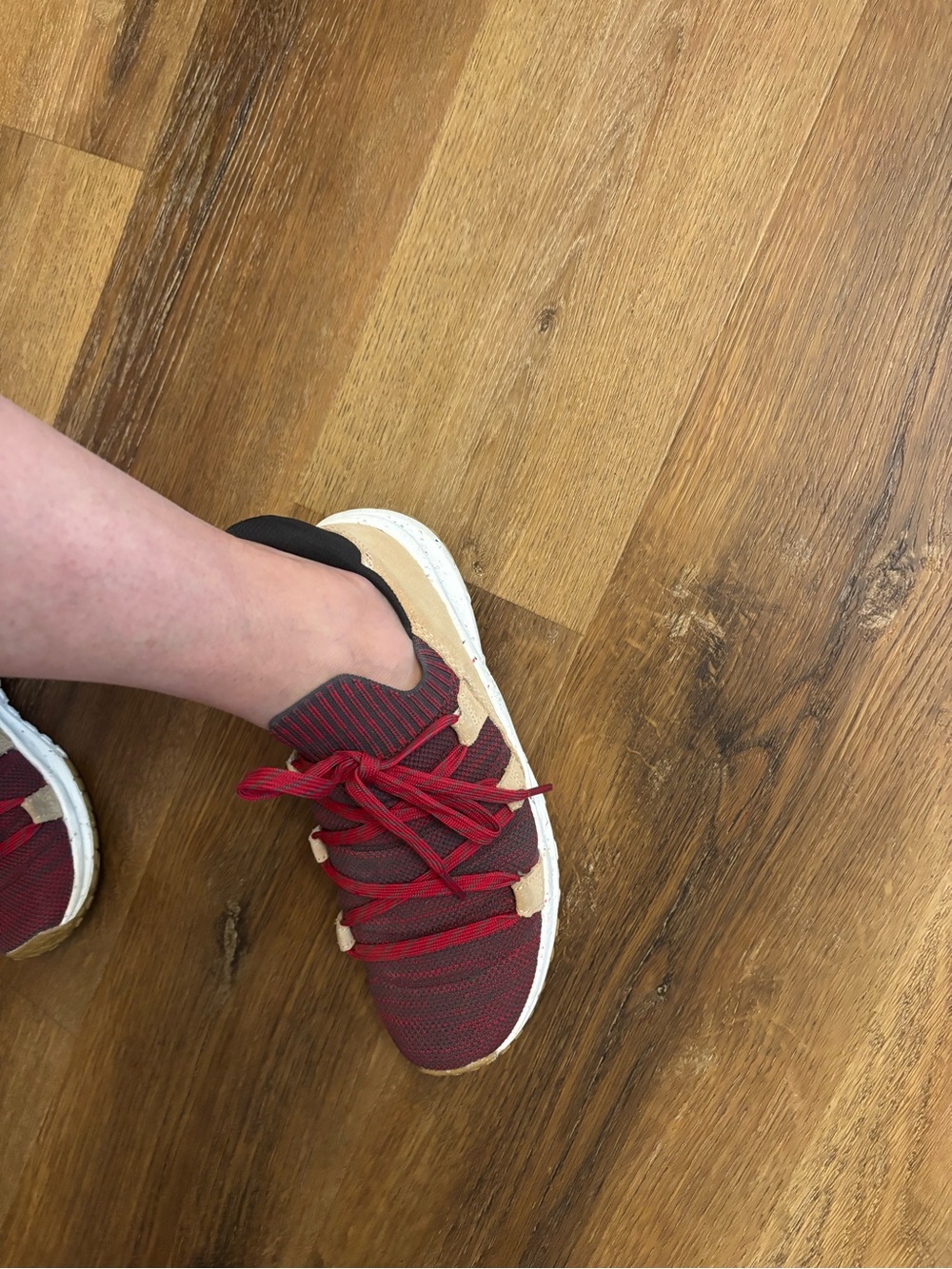 HOLO ECO Women's Stylish Red Athletic Sneakers - Picture 8 of 8